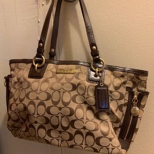 Brown logo print Coach shoulder bag